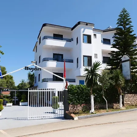 Hotel Vila Park Bujari Vip 3*