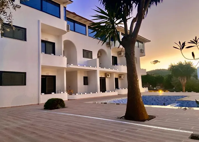 Hotel Park Bujari